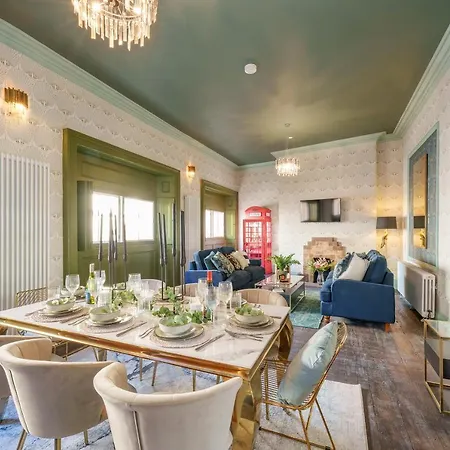 The Royal Mint - 2 Bedroom In By Mint Apartment *
