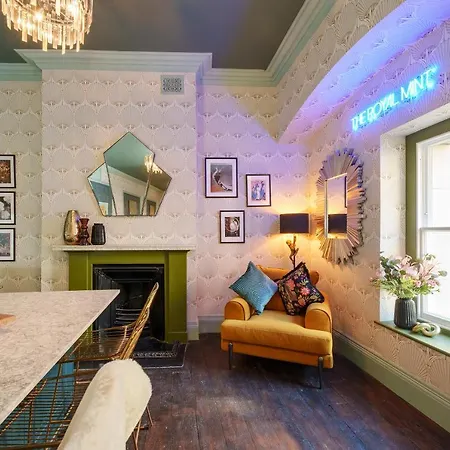 The Royal Mint - 2 Bedroom In By Mint Apartment Bristol